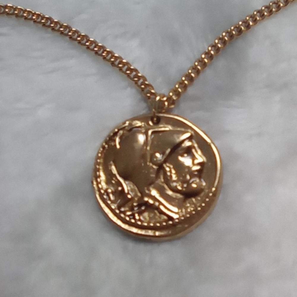 Avon Vtg Gold Tone Medallion